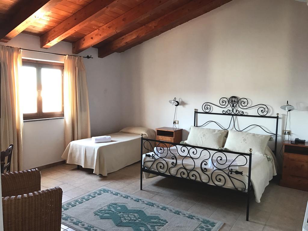Hotel Su Baione Abbasanta Exterior photo