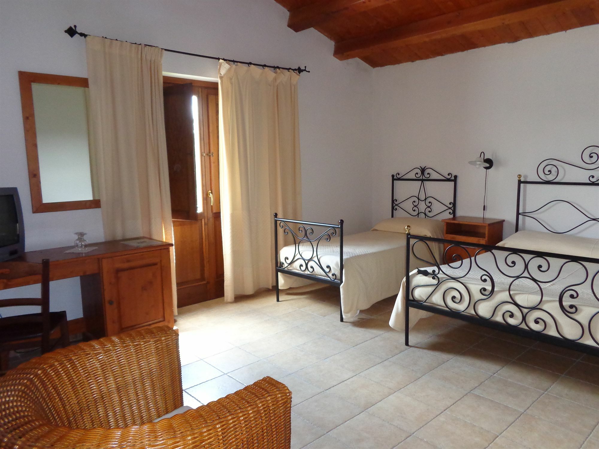 Hotel Su Baione Abbasanta Exterior photo